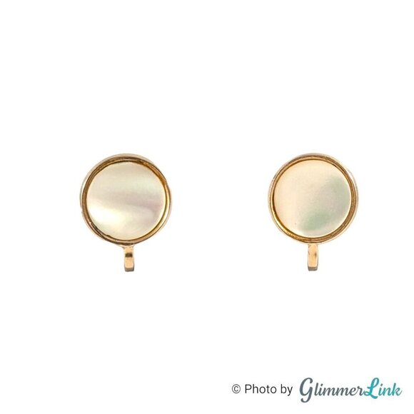 Vintage Round Flat Mother of Pearl Gold Tone Screw Back Earrings - Picture 1 of 11